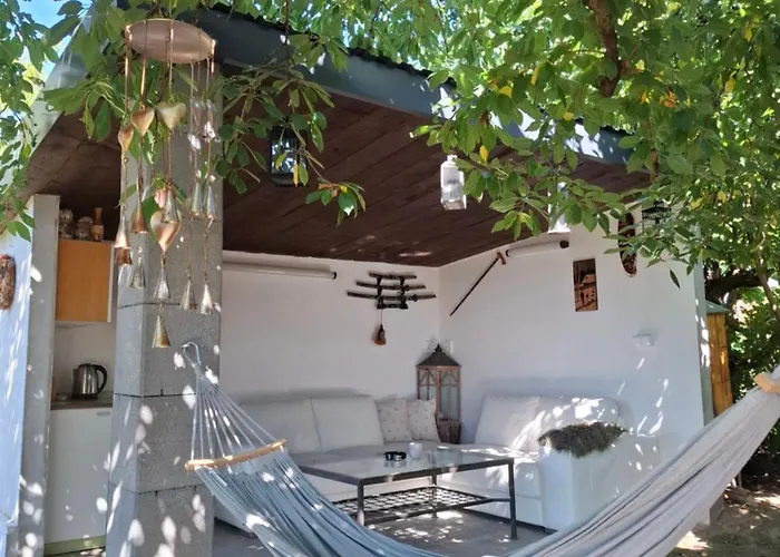 Zahradni Chata V Hloubetine